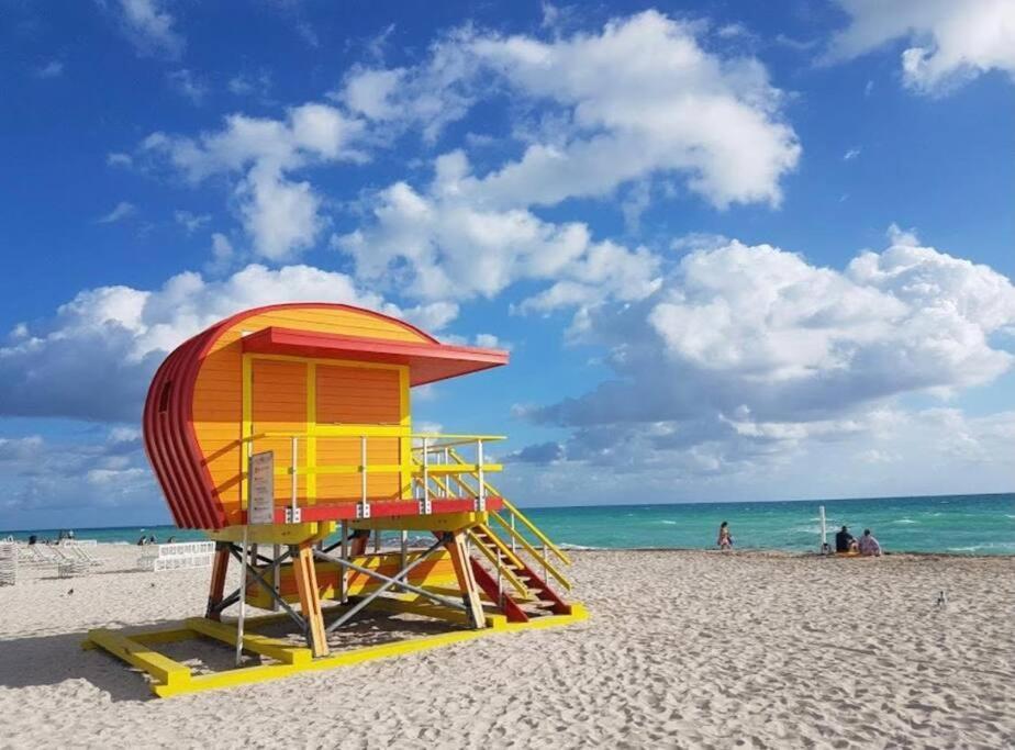 Best Deal! 2 Bedroom Modern Beachfront By Yourent! Miami Beach Exterior photo